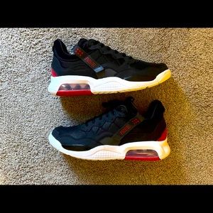 Jordan MA2 NIB size 13